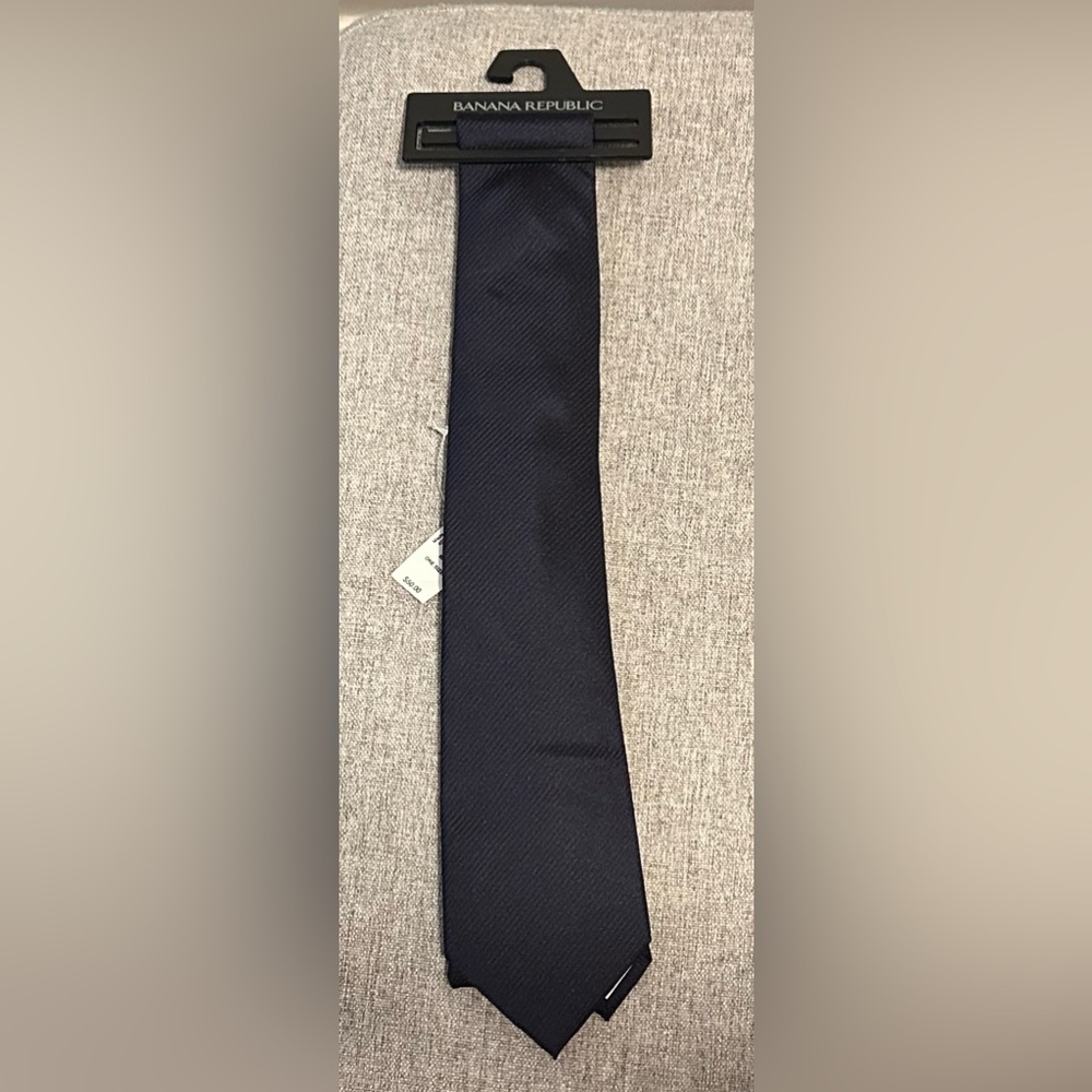 NWT Banana Republic Navy Blue Tie
